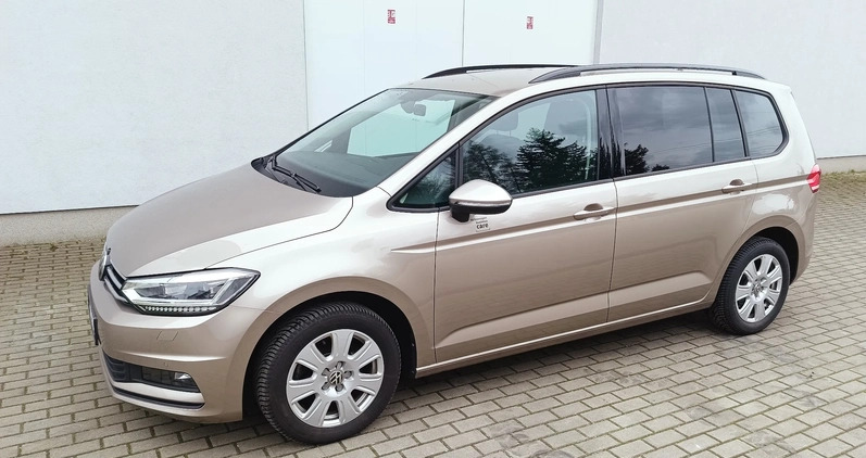 Volkswagen Touran cena 104980 przebieg: 26203, rok produkcji 2019 z Suchedniów małe 191